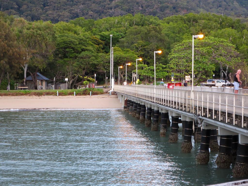 Cairns Beaches Flashpackers Палм Коув Екстериор снимка